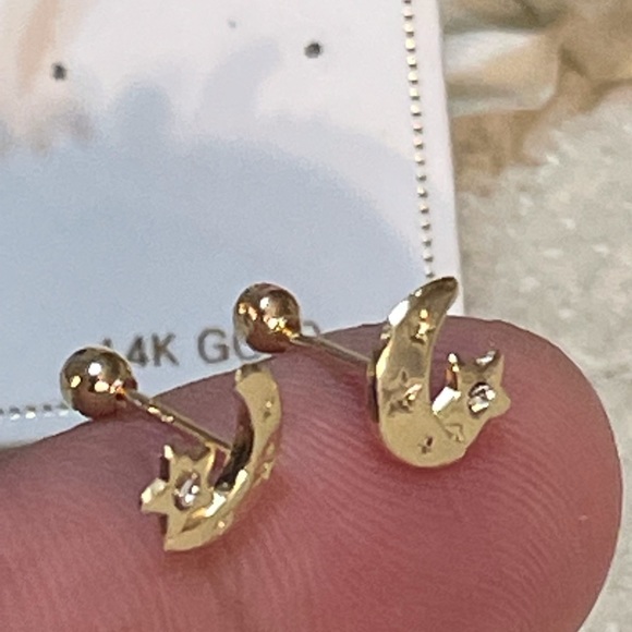 Solid Yellow Gold 14 Karat Half Moon Cz Earring - Picture 7 of 7